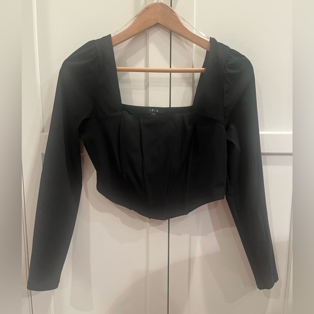 IRIS BLACK LONG SLEEVE CORSET CROP TOP Sz. M NWOT